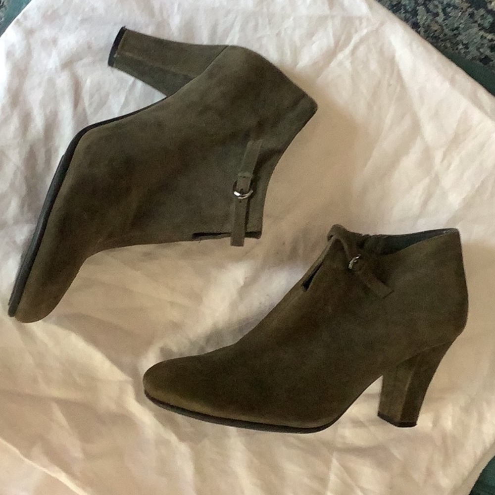 Aresoles grey suede bootie